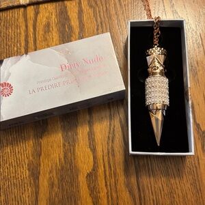 La Prédire Prestige Dirty Nude Velvet Lipstick